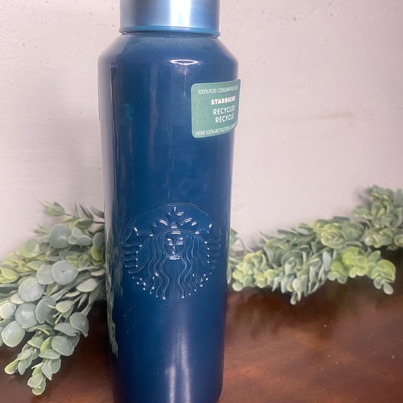 STARBUCKS NAVY BLUE TUMBLER WITH SCREW TOP - Picture 1 of 4